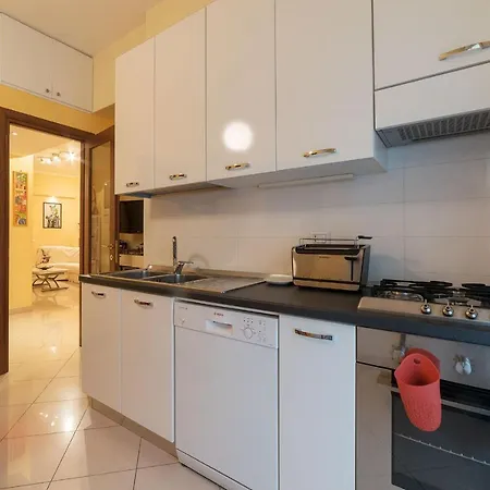 Lovely Flat Marconi District 아파트 로마